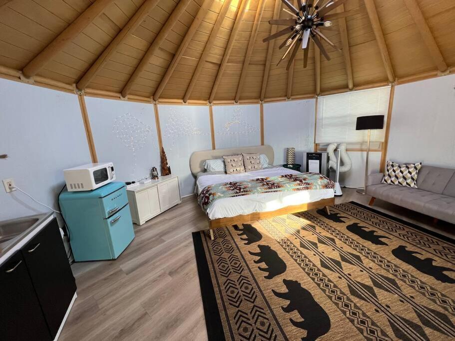 Glamping-Sky Dome Yurt-Tiny House-2 By Lavenders Field Villa Valley Center Bagian luar foto